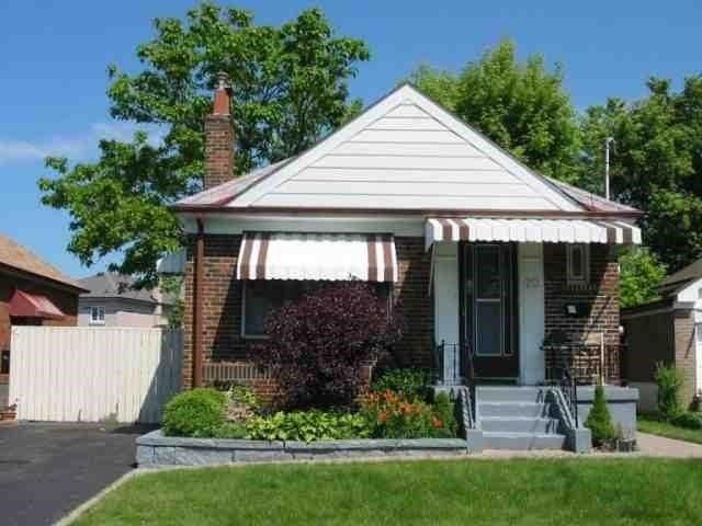 20 Noreen Dr