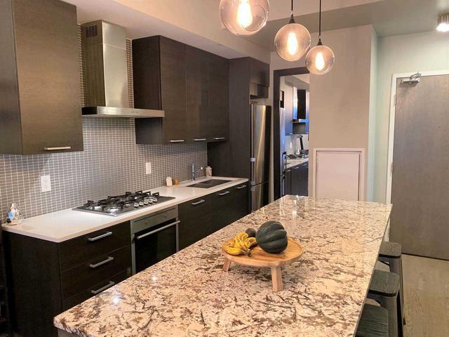 90 Broadview Ave, Unit 520
