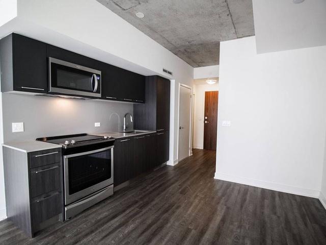15 Baseball Pl, Unit 1002