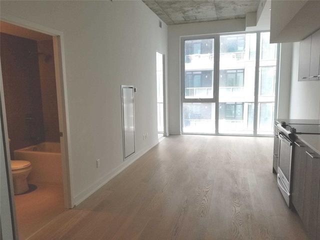 15 Baseball Pl, Unit 516