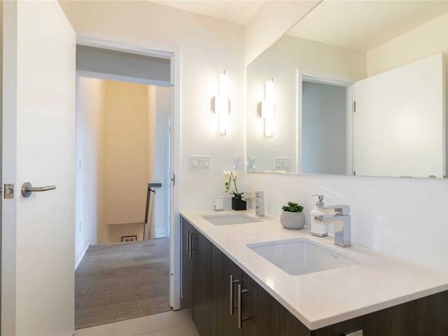 5 - 175 Jones Ave, Toronto | Sold, E4626957 | Condos.ca