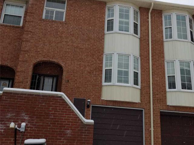 29 - 25 Whitecap Blvd