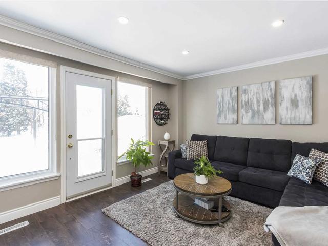 564 Minto Crt