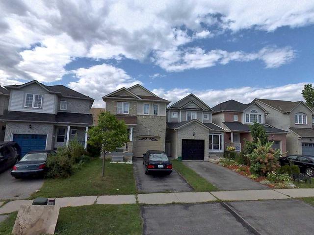 82 Cottingham Cres photo #1