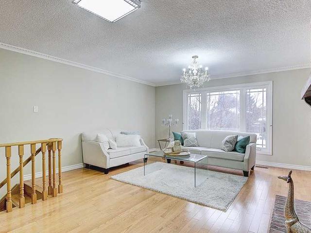 117 Danjohn Cres