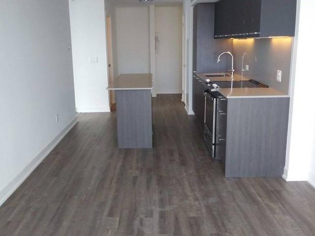 15 Baseball Pl, Unit 1110