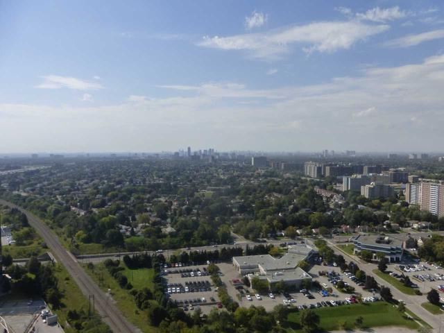 2207 - 255 Village Green Sq