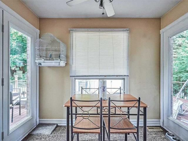 1530 Somergrove Cres