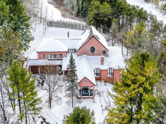 7 Wyldewood Crt
