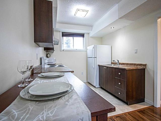 5 Bates Crt