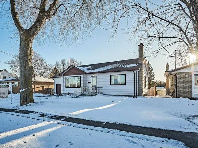 1386 Simcoe St S