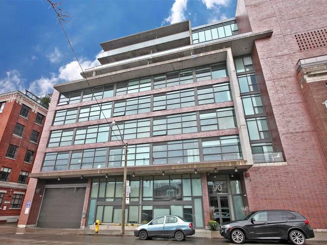 636 - 90 Broadview Ave