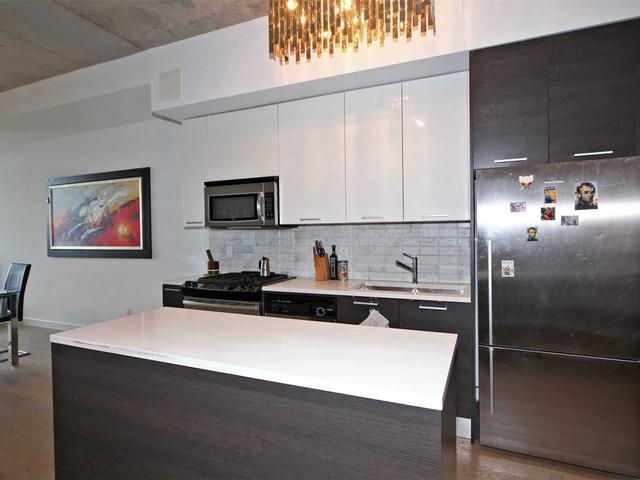 636 - 90 Broadview Ave