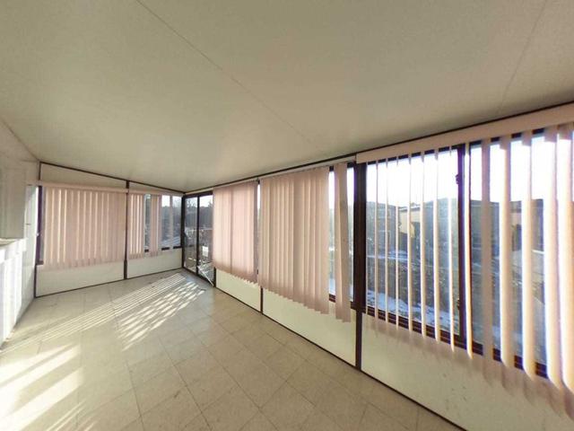 Main - 4 Woodward Cres