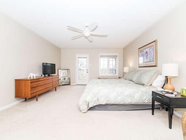 110 Hoile Dr