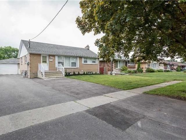 449 Fernhill Blvd photo #1