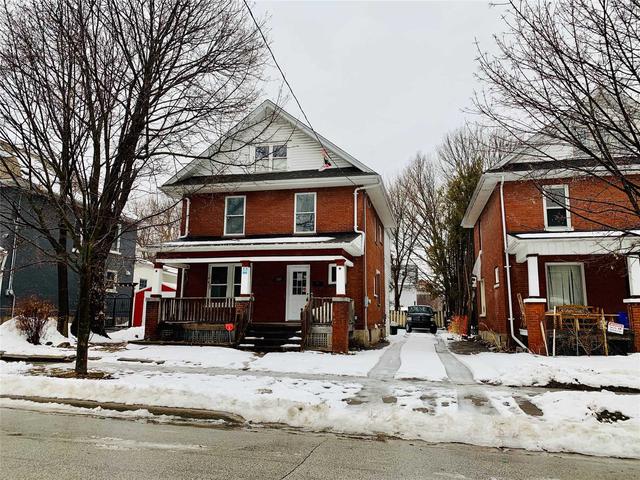 132 Brock St E
