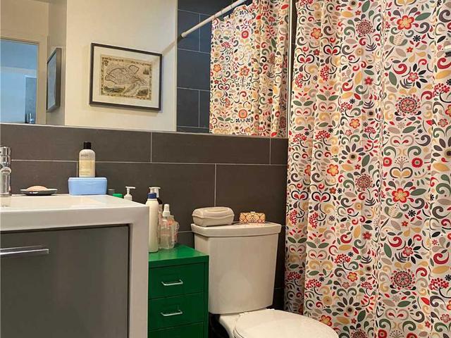 606 - 1201 Dundas St E