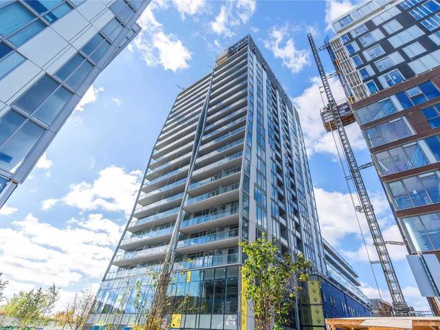 810 - 15 Baseball Pl