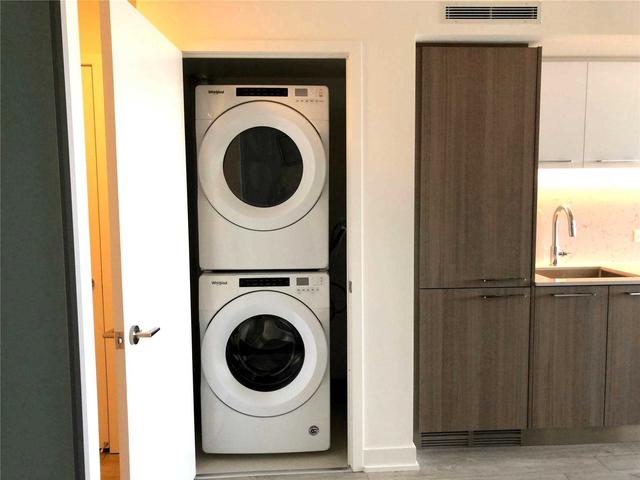 926 - 30 Baseball Pl