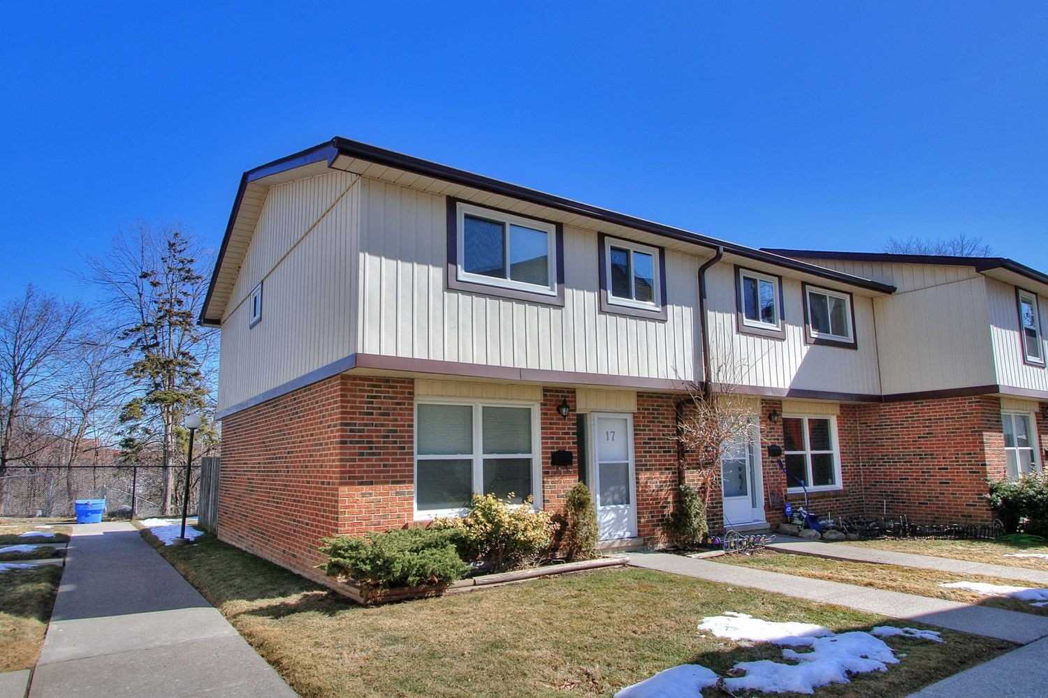 17 1230 Radom St, Pickering Sold, E4720451 Condos.ca