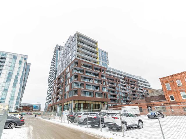 902 - 30 Baseball Pl