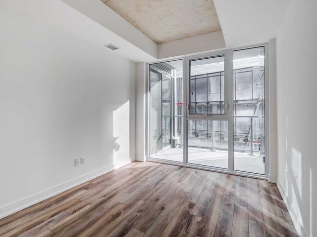 519 - 30 Baseball Pl