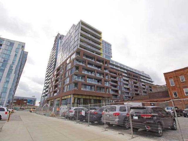 915 - 30 Baseball Pl