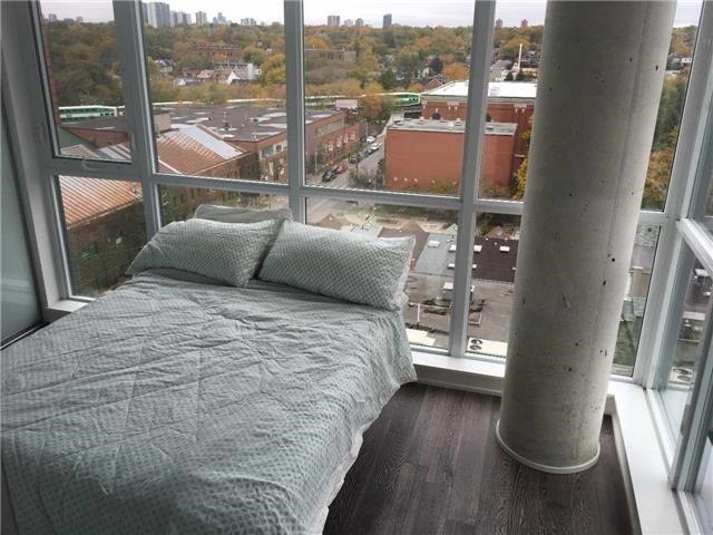 1025 - 1190 Dundas St E