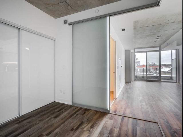 322 - 30 Baseball Pl