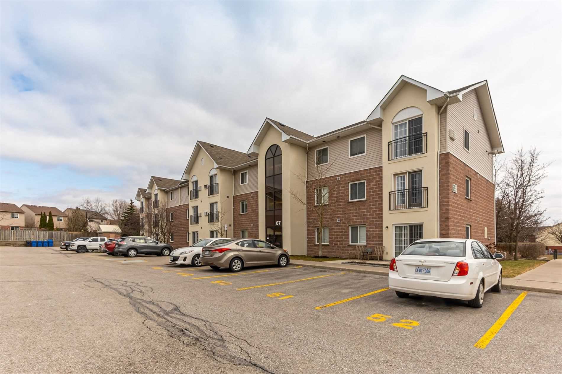 310 87 Aspen Springs Dr, Bowmanville Terminated, E4737886 Condos.ca
