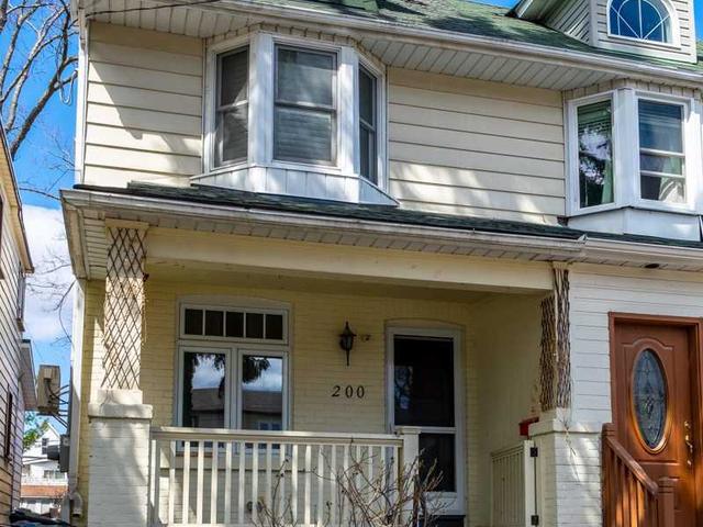 200 Oakcrest Ave