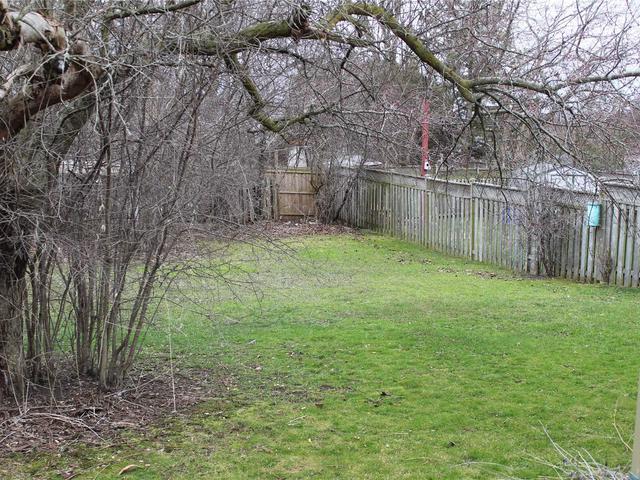 786 Wesley Dr