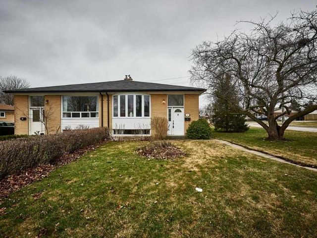61 Emperor St