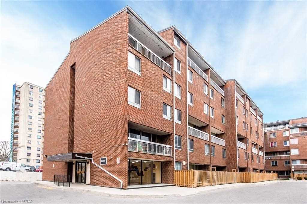 211 4064 Lawrence Ave E, Scarborough Sold, E4746705 Condos.ca
