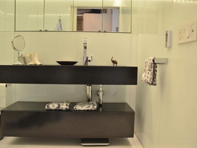 218 - 68 Broadview Ave