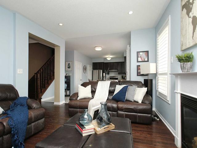 4 Barnfield Cres