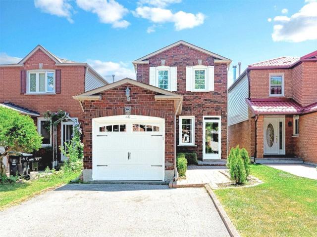 40 Marsdale Cres