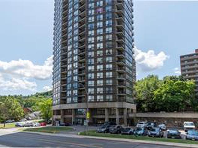1702 - 150 Charlton Avenue E