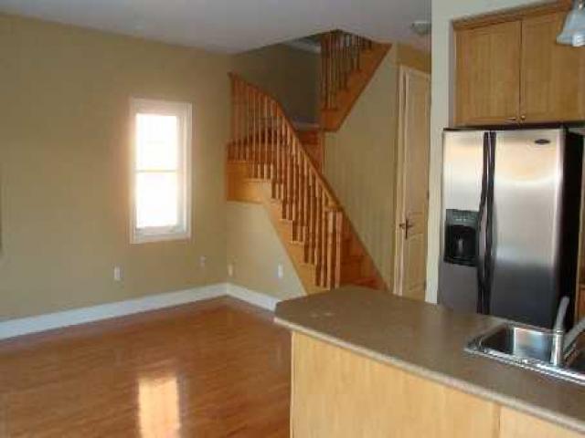 2296 Major Mackenzie Dr