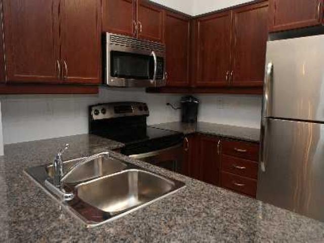 LPH15 - 185 Oneida Cres