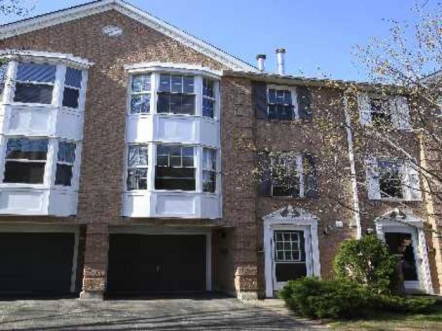 18 Confederation Way