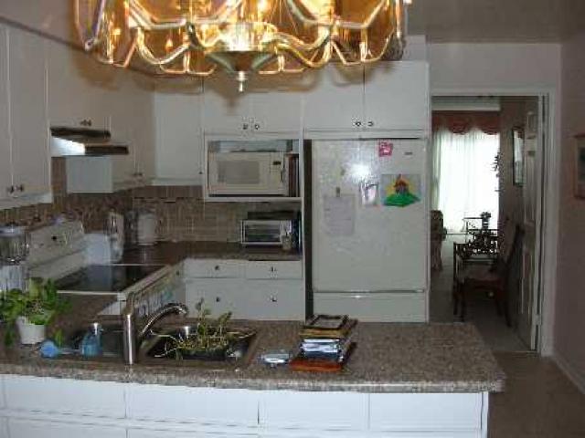 17 Confederation Way