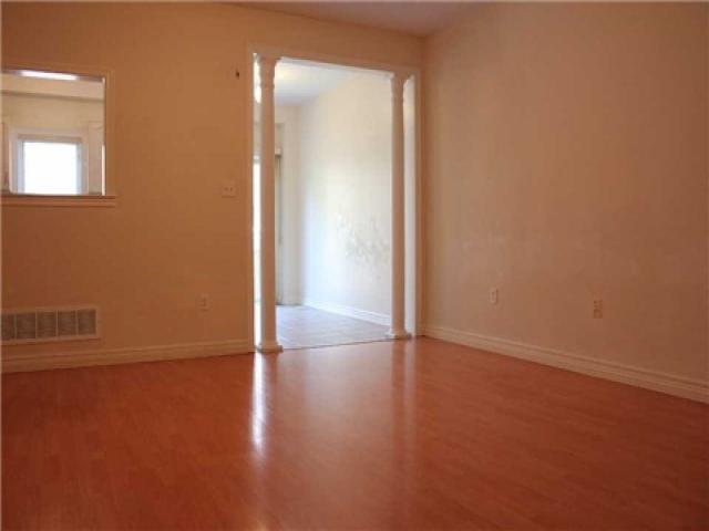 8 Albert Baily Way