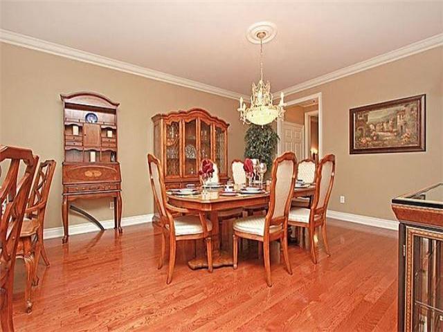 430 Terry Carter Cres