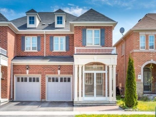 61 Princess Diana Dr