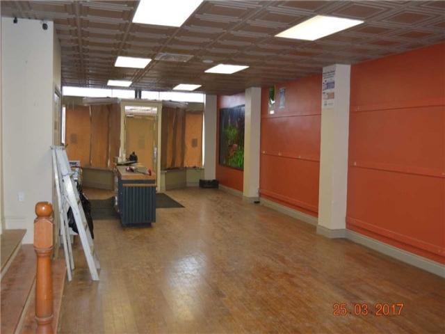 & 6282 - 6280 Main St