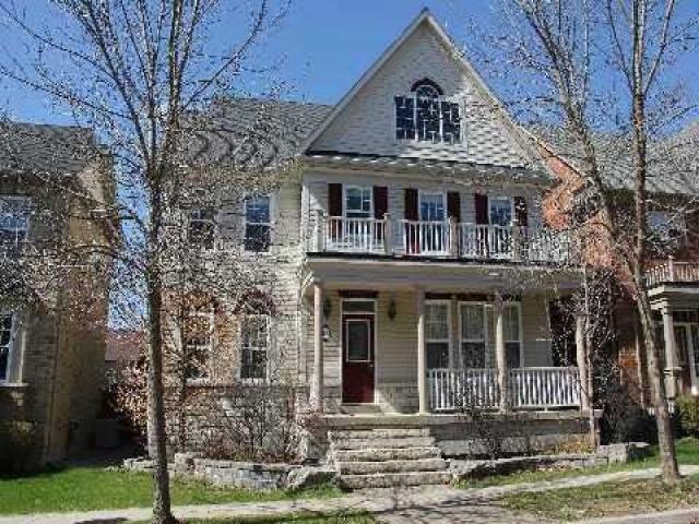 18 Woodgrove Tr