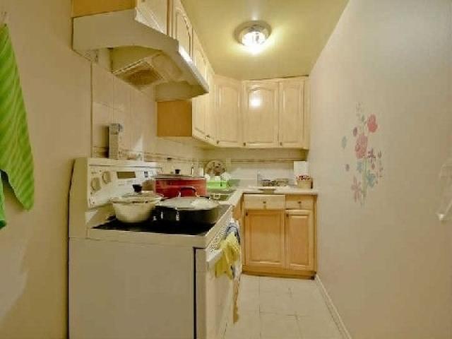 121 Highland Park Blvd