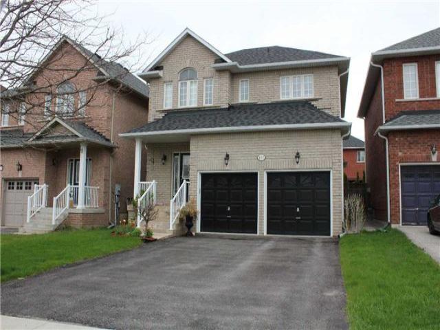 157 Woodbury Cres